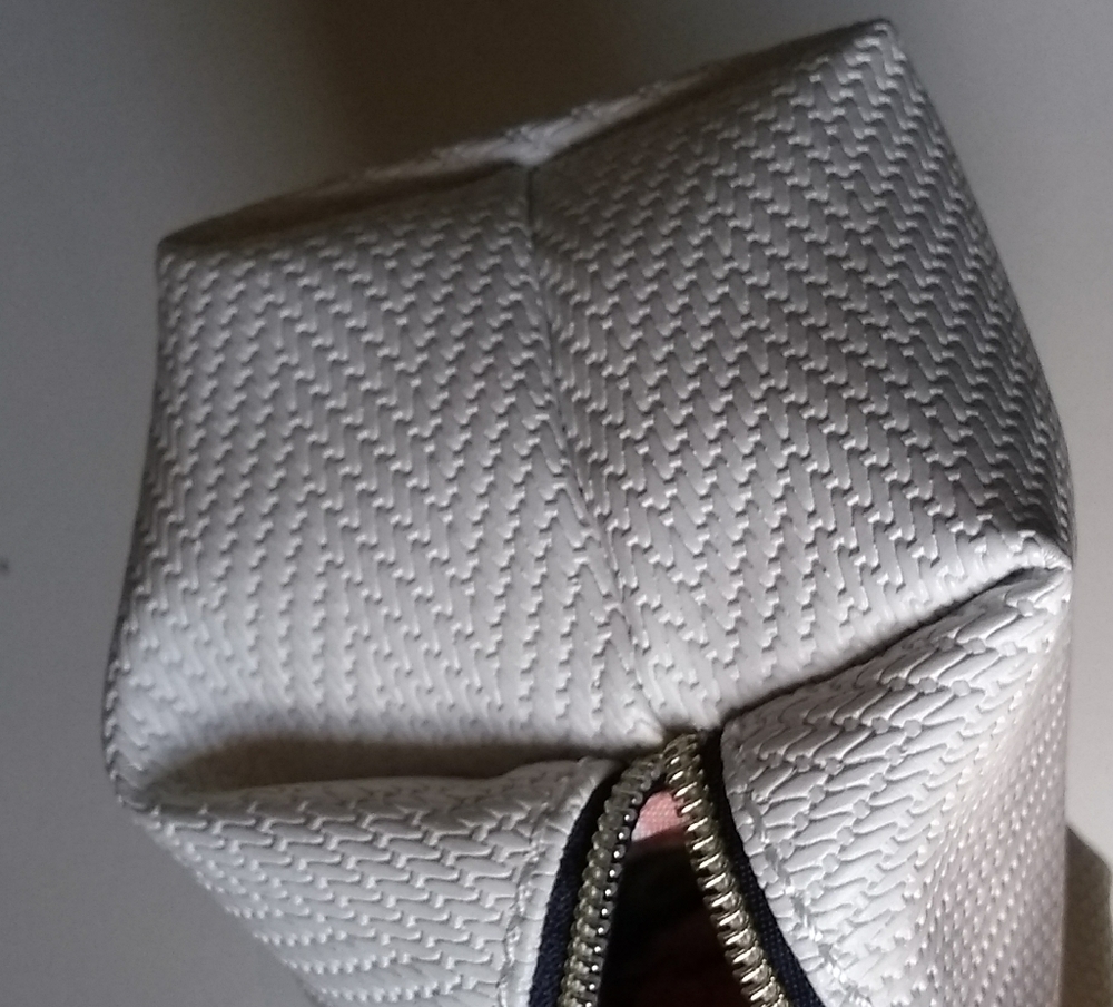 NWOT Mini Versatile Pouch - Picture 11 of 16